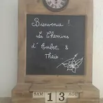Les Chemins D'ambre Et Thais * La Regrippiere
